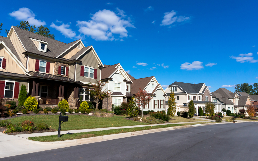 summer roofing safety: stay safe on sunny summer days