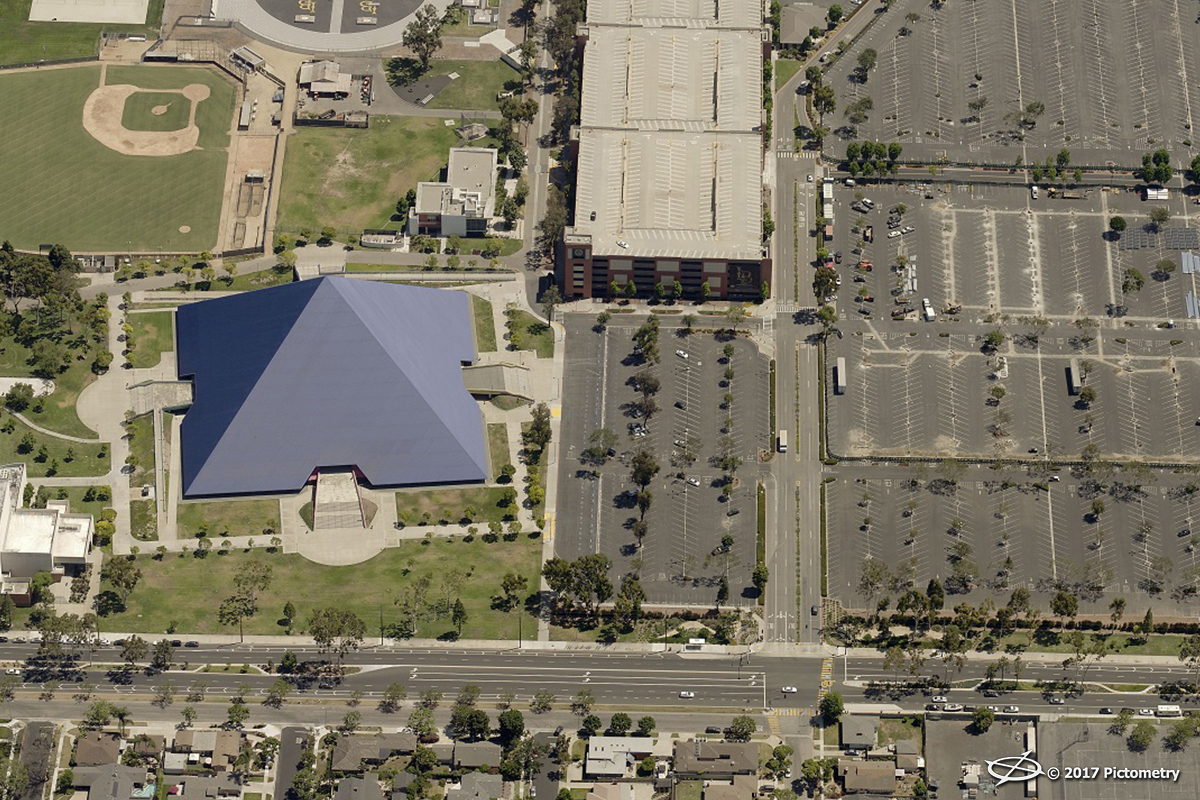Walter Pyramid