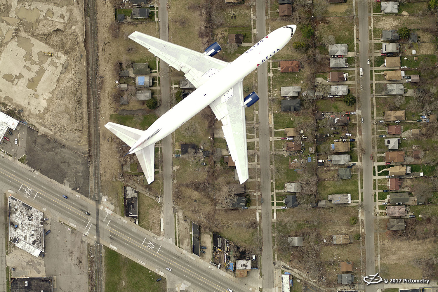 plane over detroit